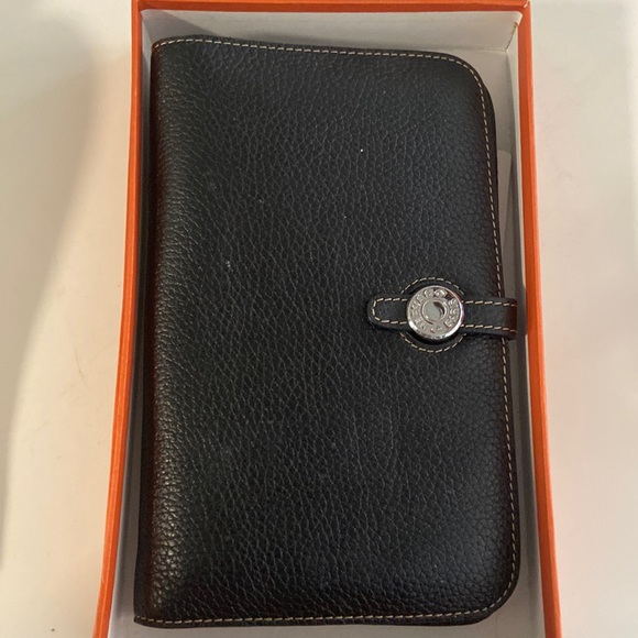 Passport cover faux Hermes in box in leather - Picture 1 of 3